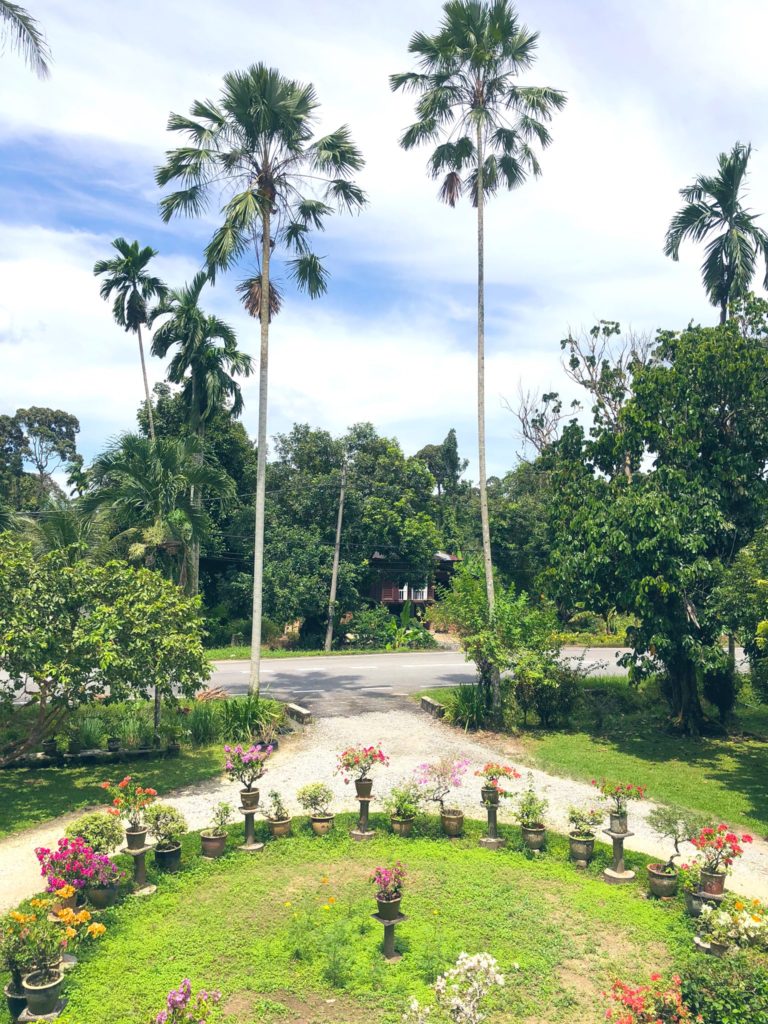 Cantik Tak Rumah Opah Aku Ramai Tak Tahan Siap Ada Roundabout Shah Alam Depan Rumah Nenek Dia Buzzkini
